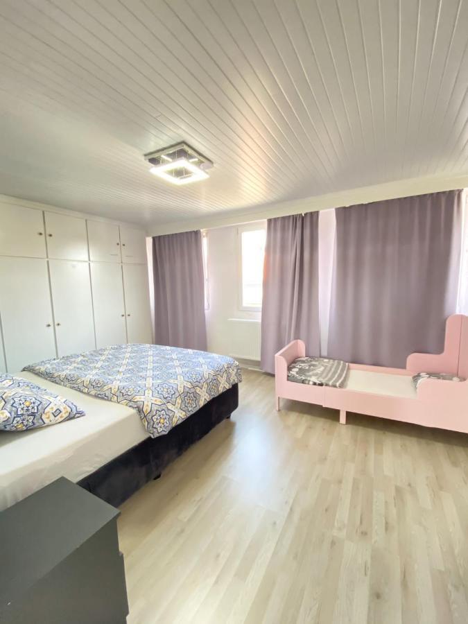 Big Sunset 2 Bedroom House With A Garden แอนต์เวิร์ป ภายนอก รูปภาพ