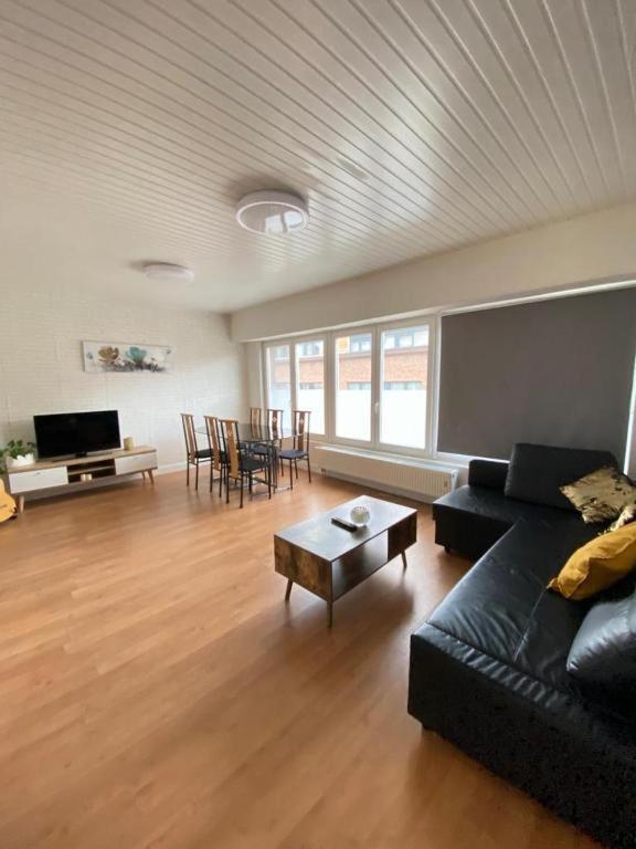 Big Sunset 2 Bedroom House With A Garden แอนต์เวิร์ป ภายนอก รูปภาพ
