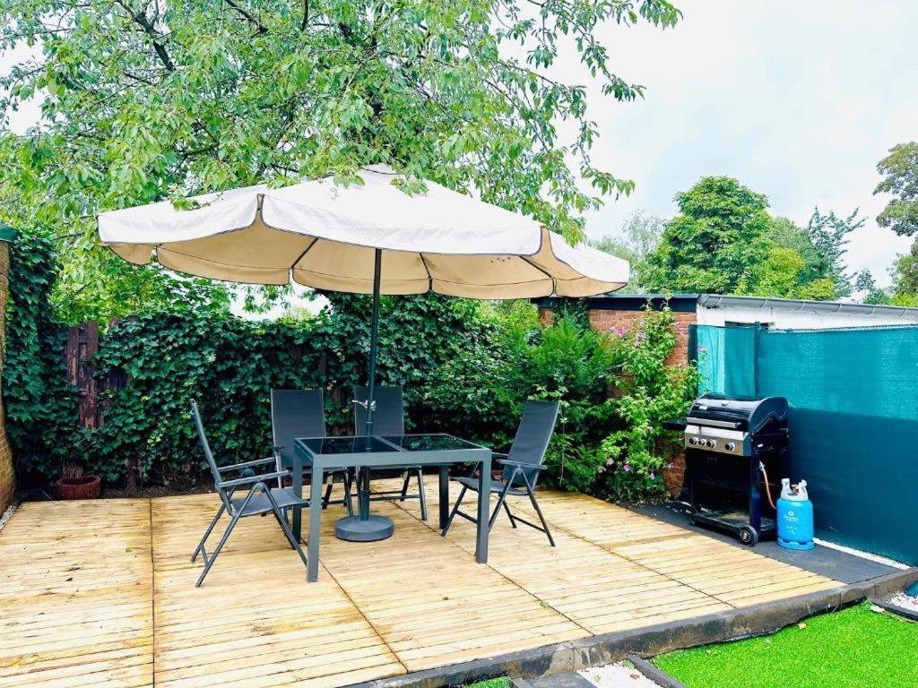 Big Sunset 2 Bedroom House With A Garden แอนต์เวิร์ป ภายนอก รูปภาพ